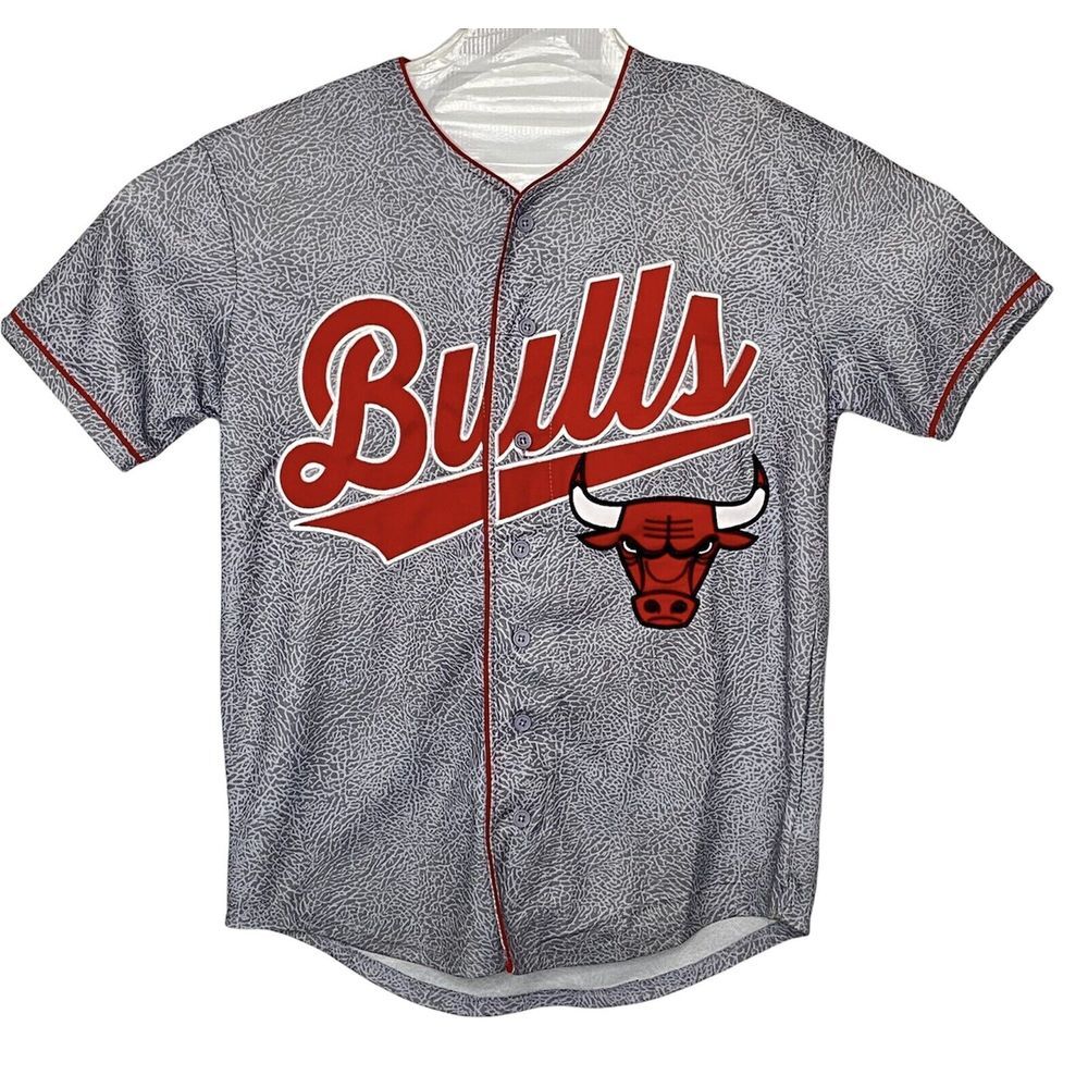 Chicago Bulls NBA Jersey Number 66 Mens Sz Small Gray Front Graphic EUC‎ C